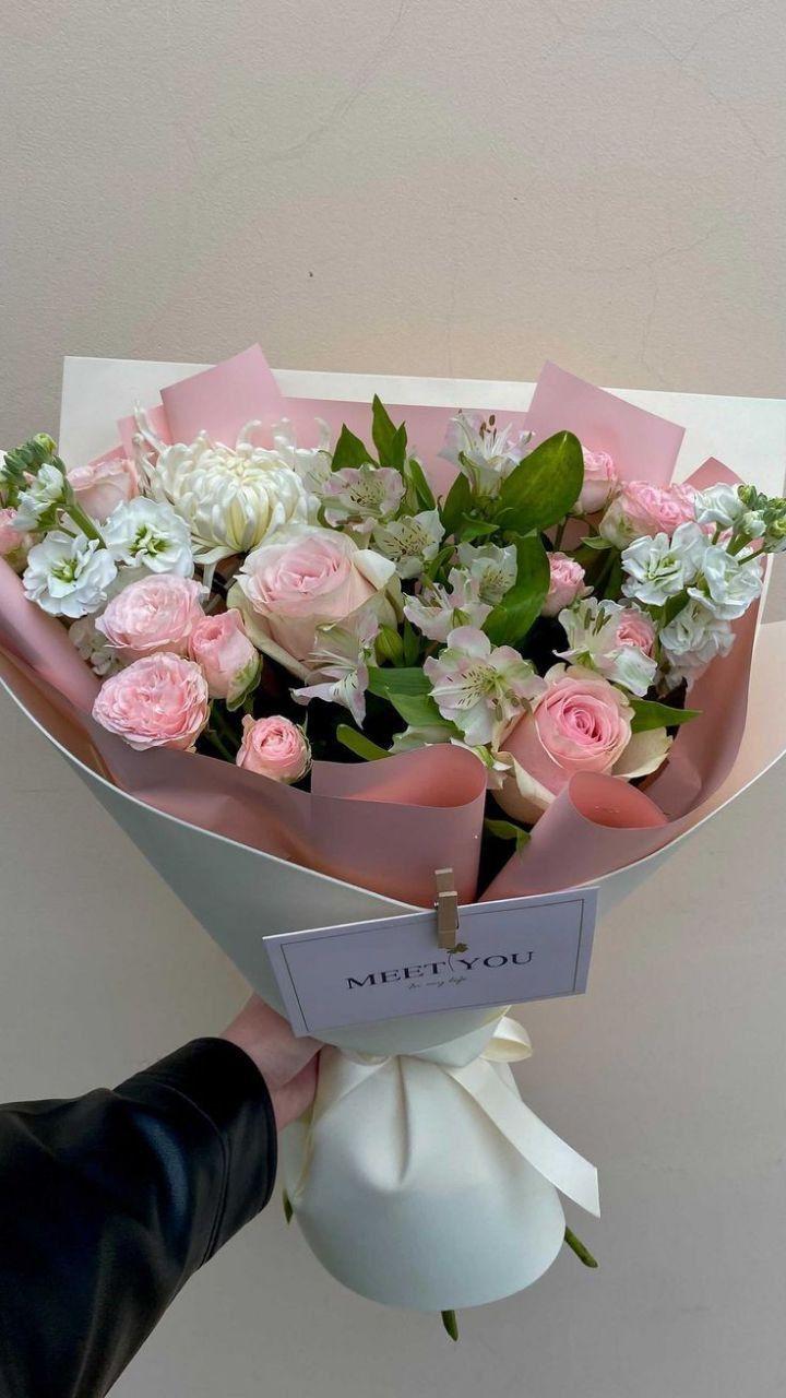 MistGroveHarbor workshop space where corporate flower arrangements are designed and prepared for business delivery